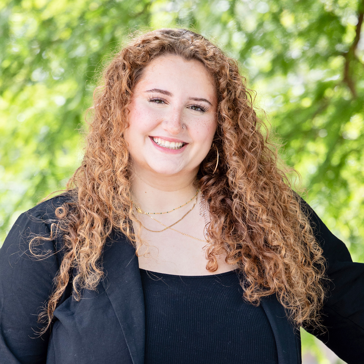 Headshot photo of Alexandria Hant