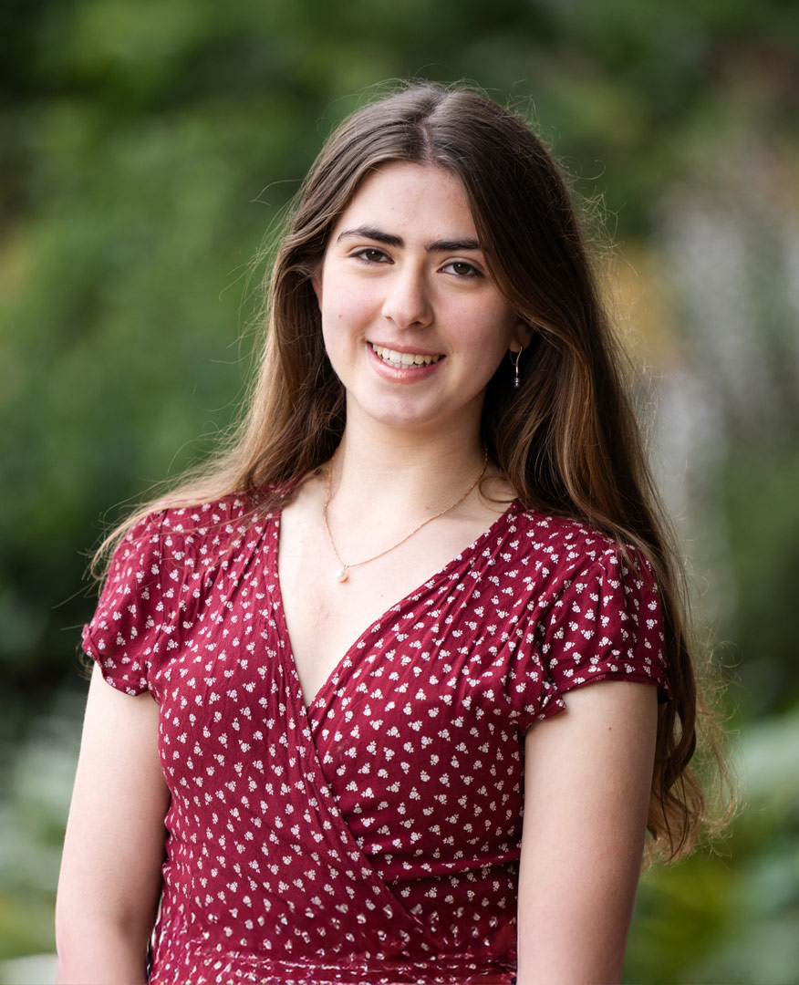 Headshot Photo of Leah Mordehai