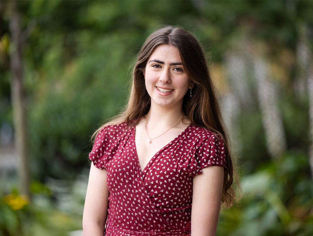 Headshot Photo of Leah Mordehai