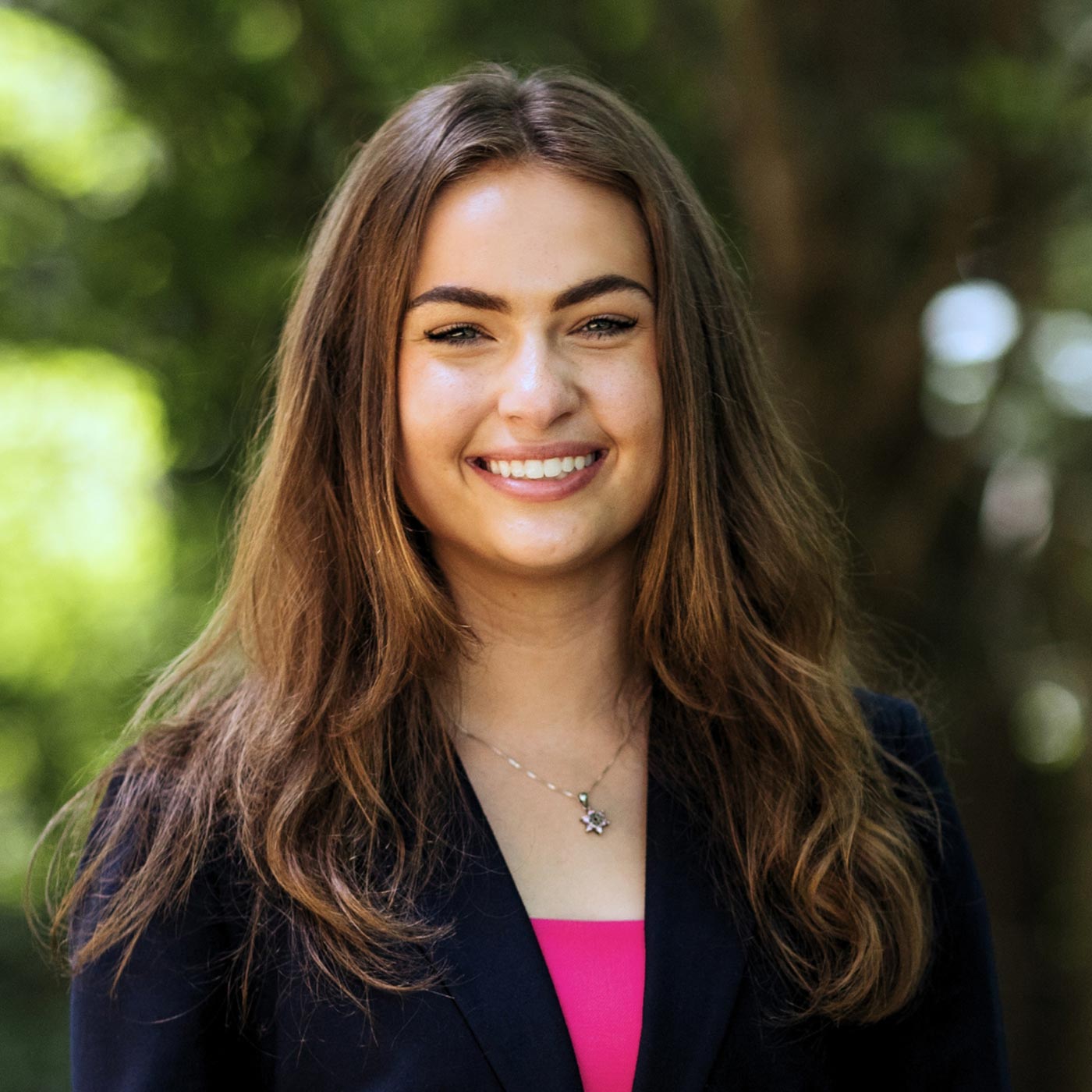 Headshot Photo of Julia Promoff