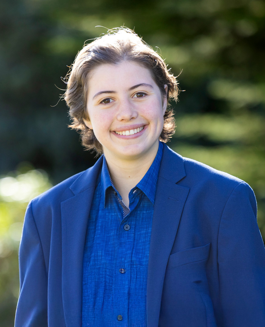 Headshot Photo of Ilana Zimmerman